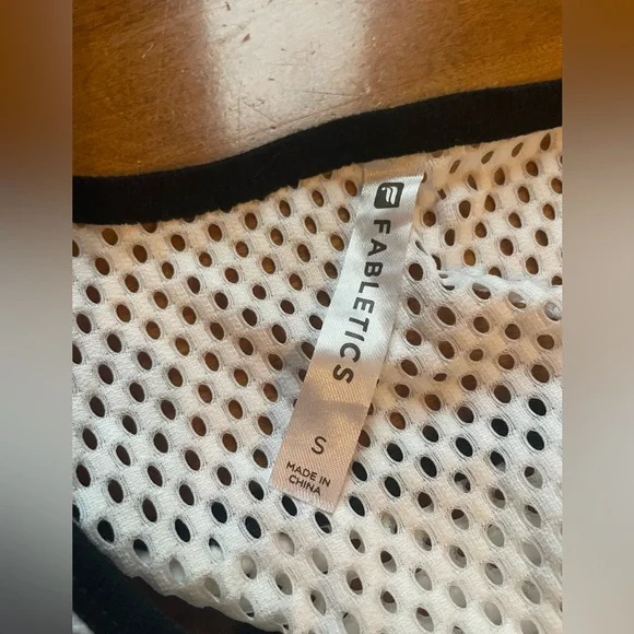Fabletics Fishnet Style Workout Top - Picture 2 of 4